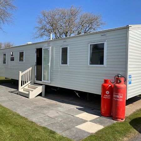 Beautiful 3-Bed Caravan Situated On Lakeland Haven Grange-over-Sands Bagian luar foto